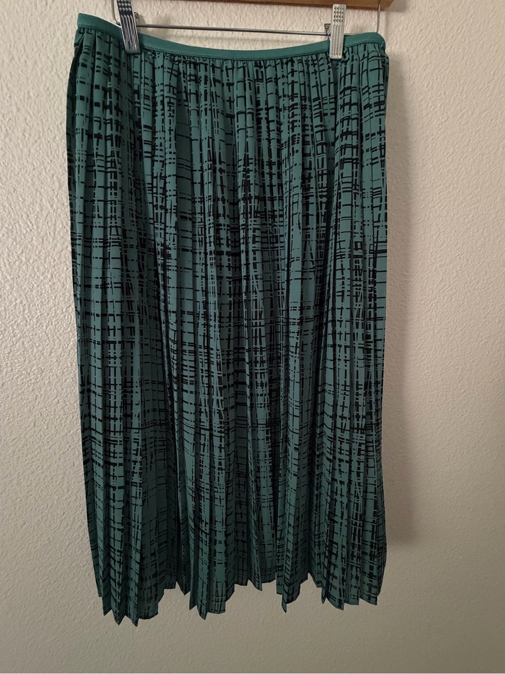 Banana Republic Teal Pleated Skirt with Black Grid